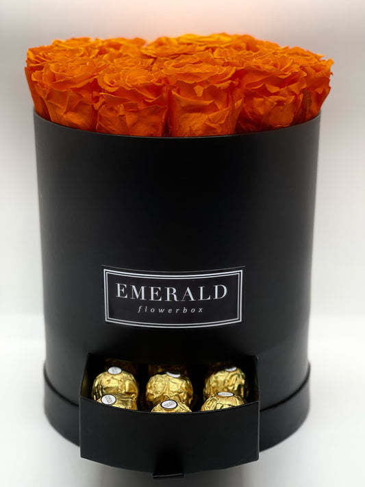 Flowerbox de Rosas Preservadas Cor de Laranja com Bombons Ferrero Rocher®